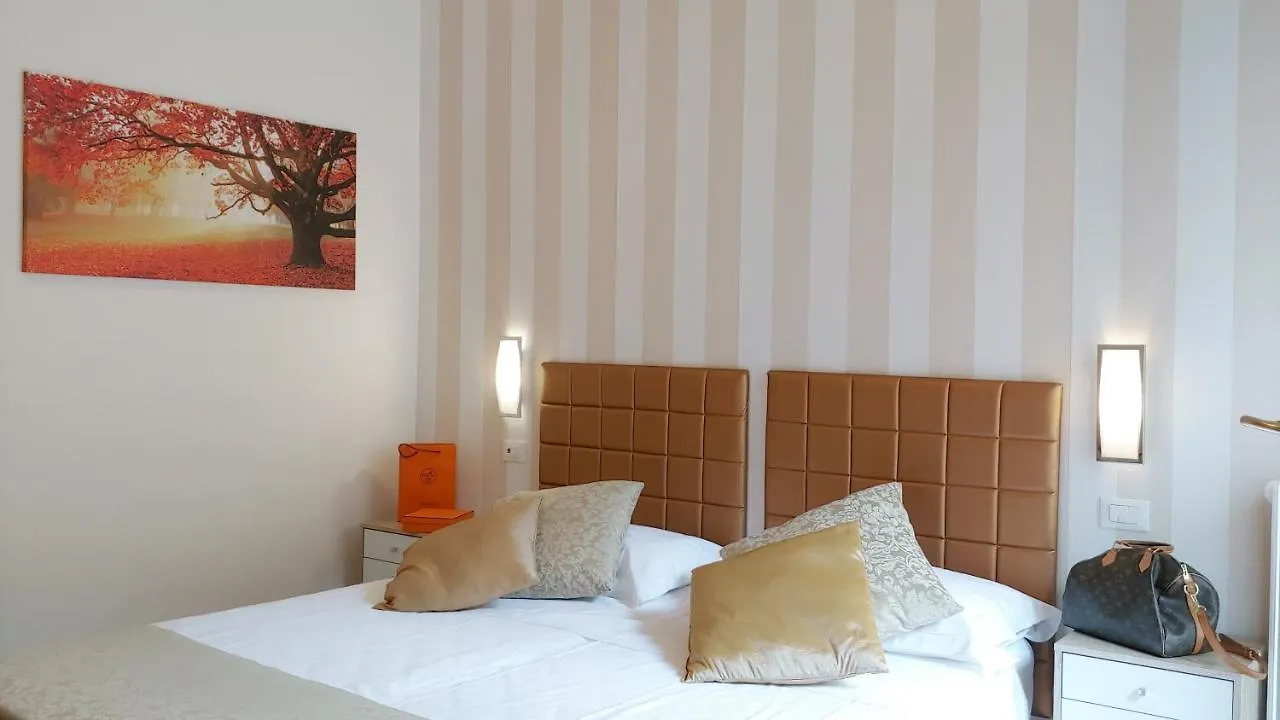 Central Dimora Duchessa Hotel Florence Guest house